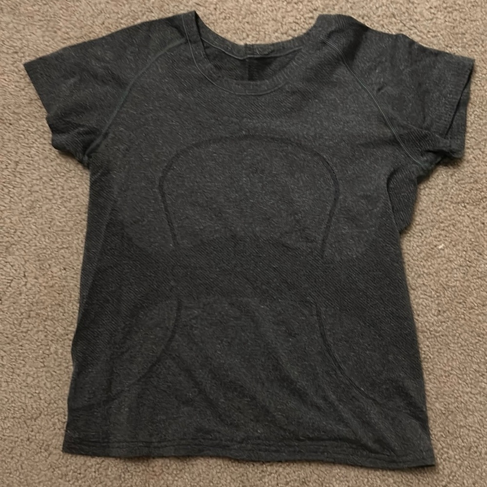 Grey Lululemon swiftly tech! Size 8 race length!